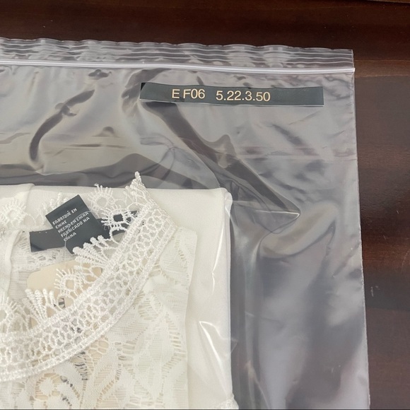 Cream Lace illusion Halter Neck Dressy Jumpsuit Romper Size Large - Picture 11 of 11